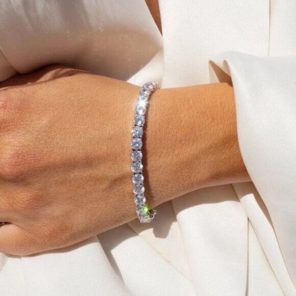 18k 30ct Tennis Bracelet - Picture 3 of 10